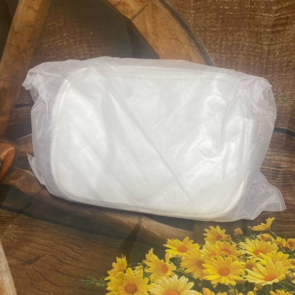 🆕 Boutique Under Your Spell Crossbody Bag - Picture 5 of 5